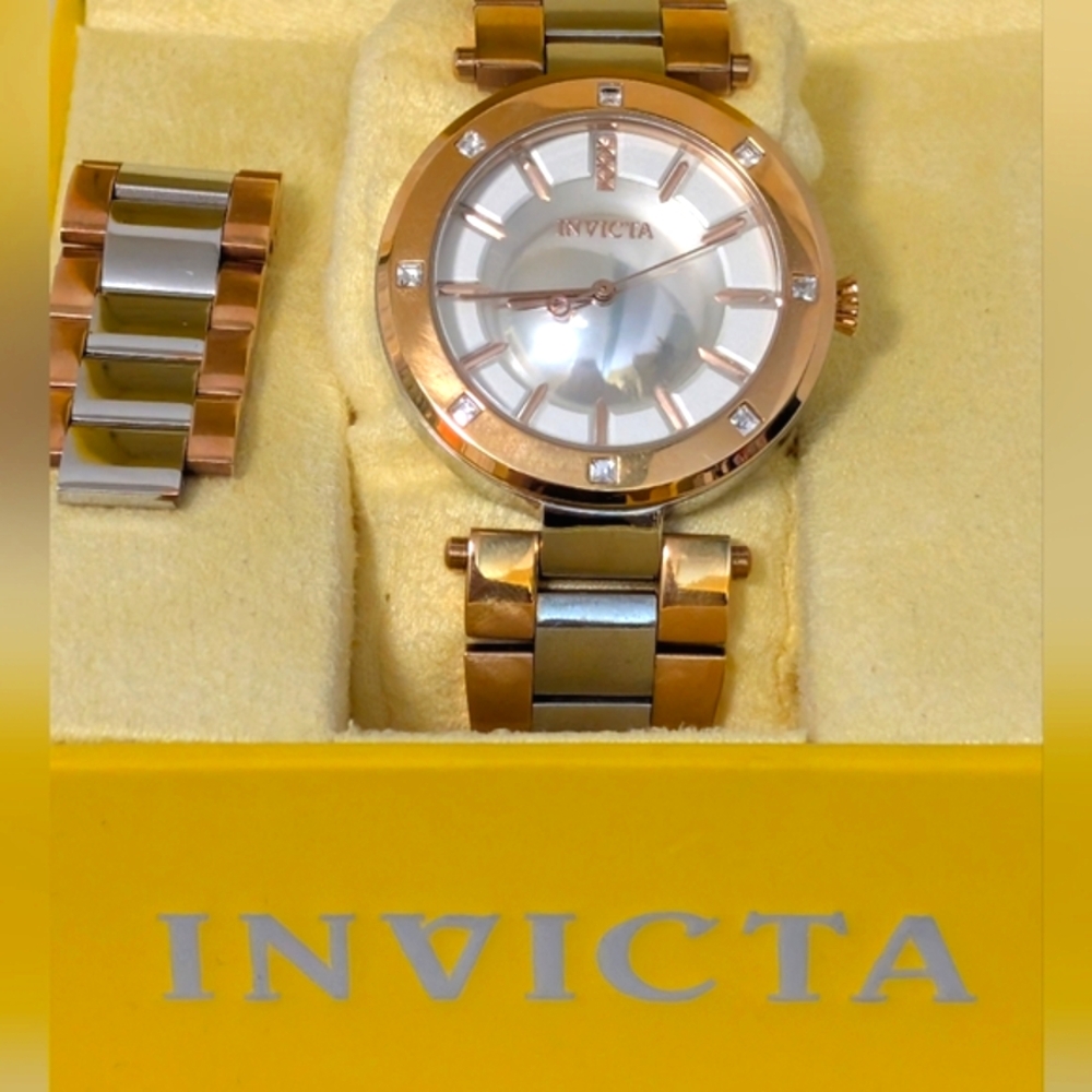 Invicta Women's Speedway Collection Watch 3 Hand Silver Dial Watch New B…